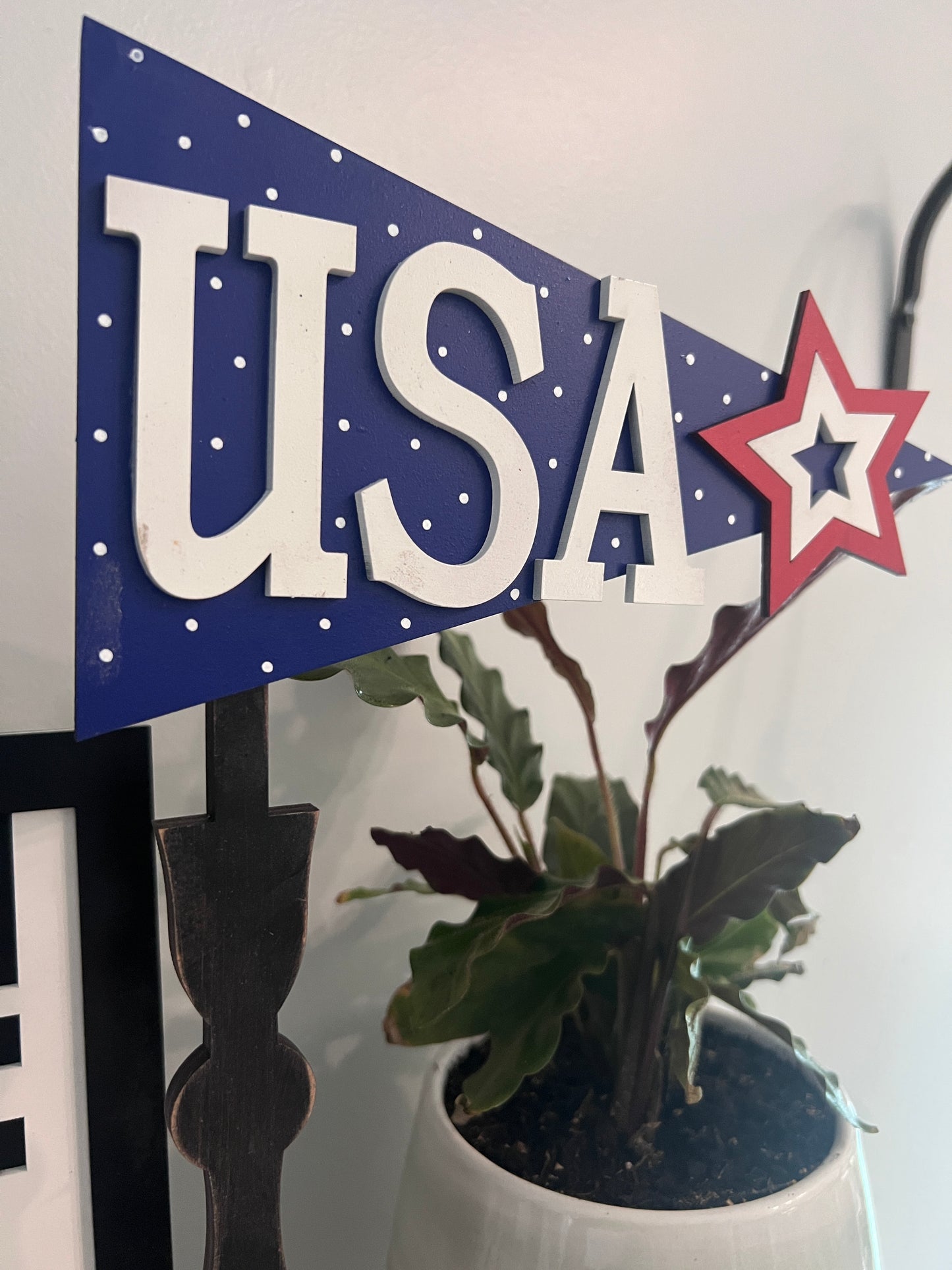 Interchangeable Spindle Pennant Flags