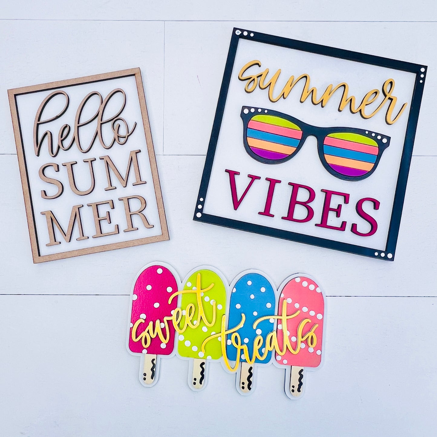 Fun In The Sun Tiered Tray Set