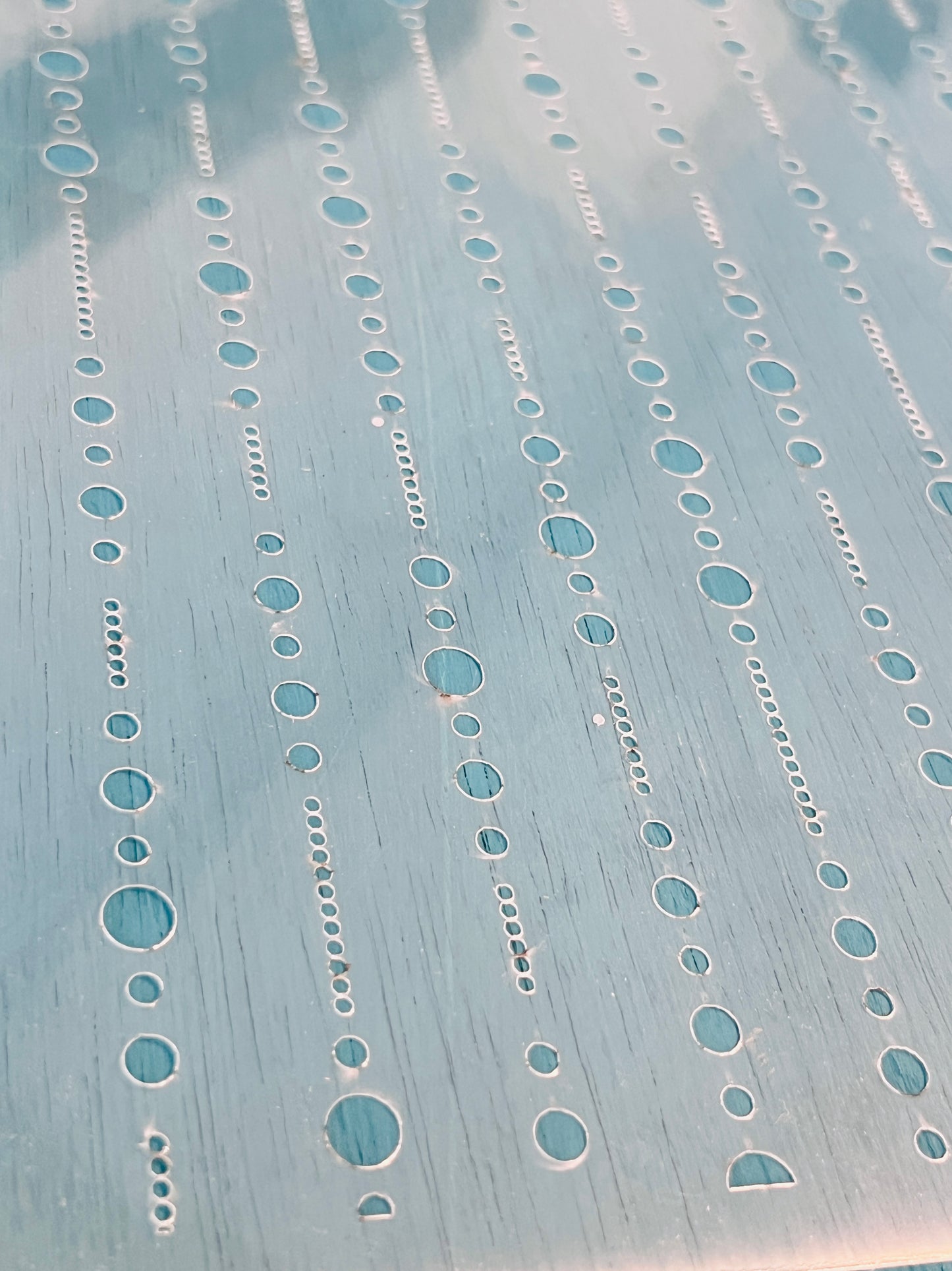 Falling Dots Stencil