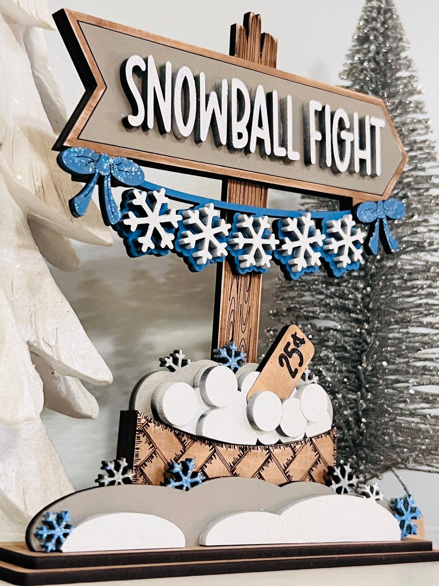 Snowball Fight Picket Fence Post Insert