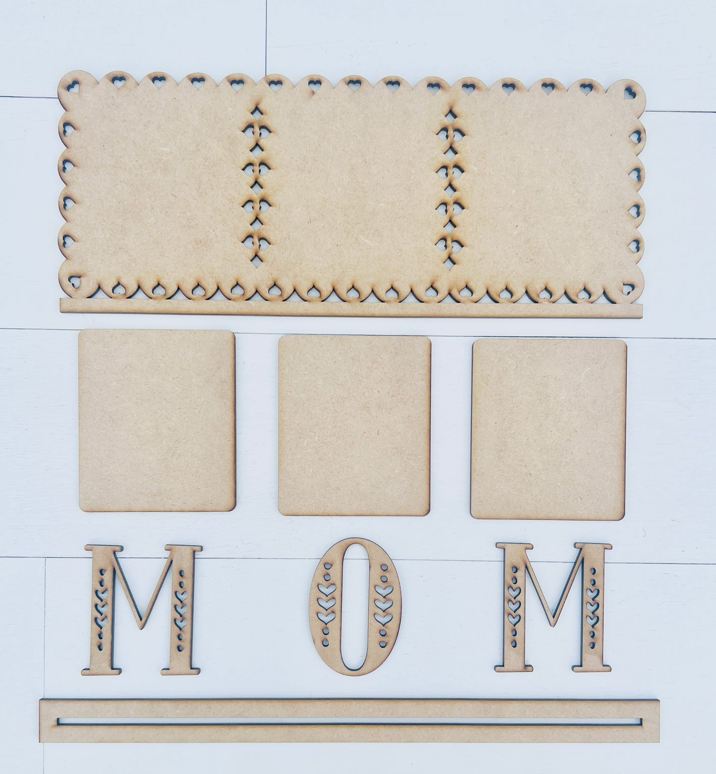 Scalloped "Mom" Shelf Sitter DIY KIT