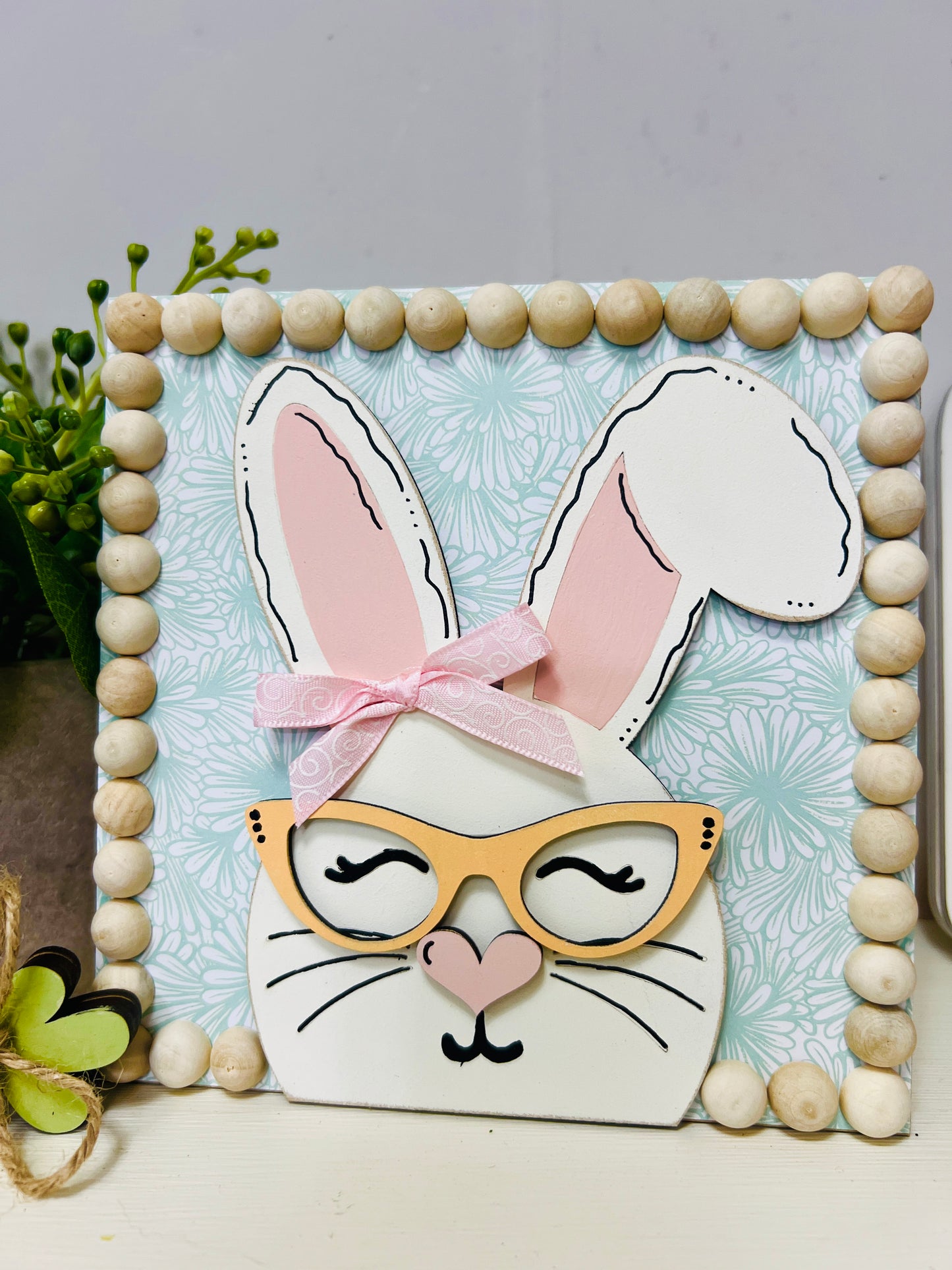 Bunny Couple with Carrot