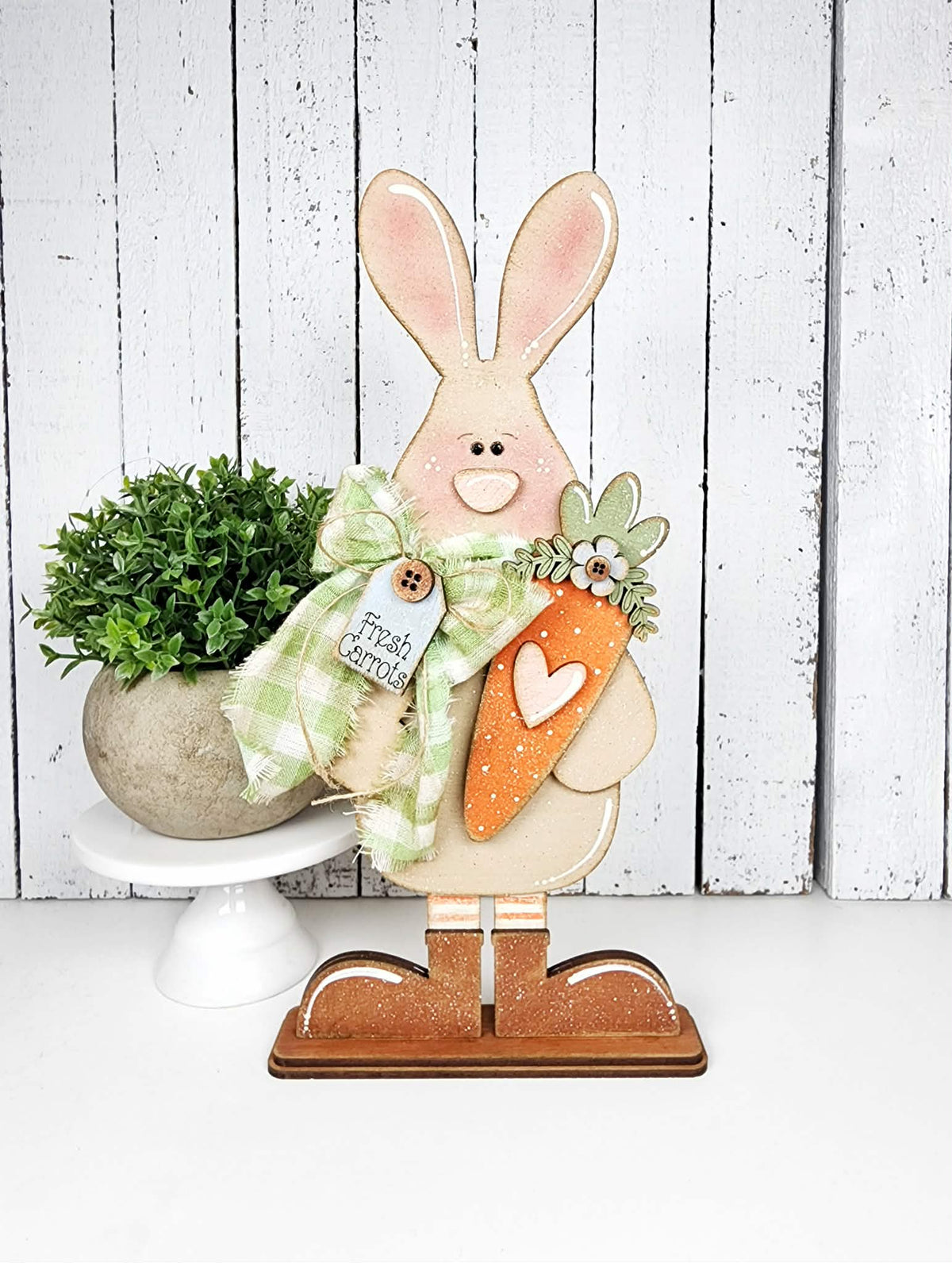 Prim Easter Standing Carrot Bunny - 482